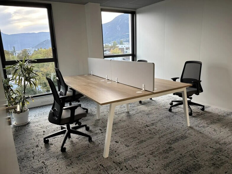 15 Chemin De Malacher, Meylan à louer - Photo intérieure – Image 2 sur 14