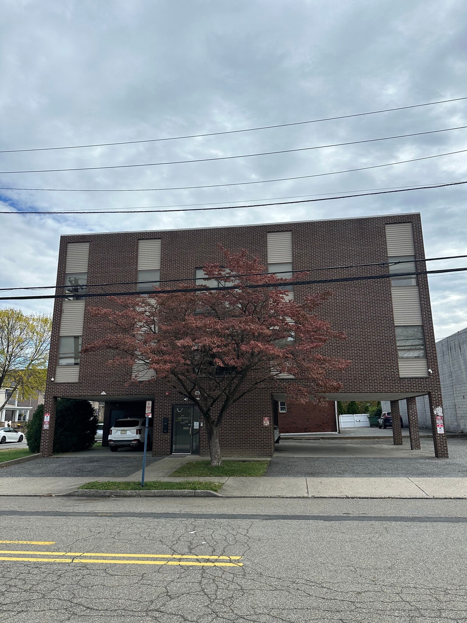 117 Central Ave, Hackensack, NJ à vendre Photo intérieure– Image 1 sur 1