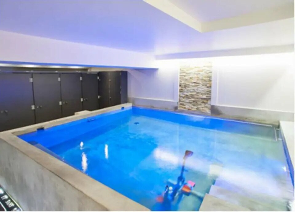 Industriel/Logistique dans Louvres à vendre Photo de l’immeuble– Image 1 sur 14