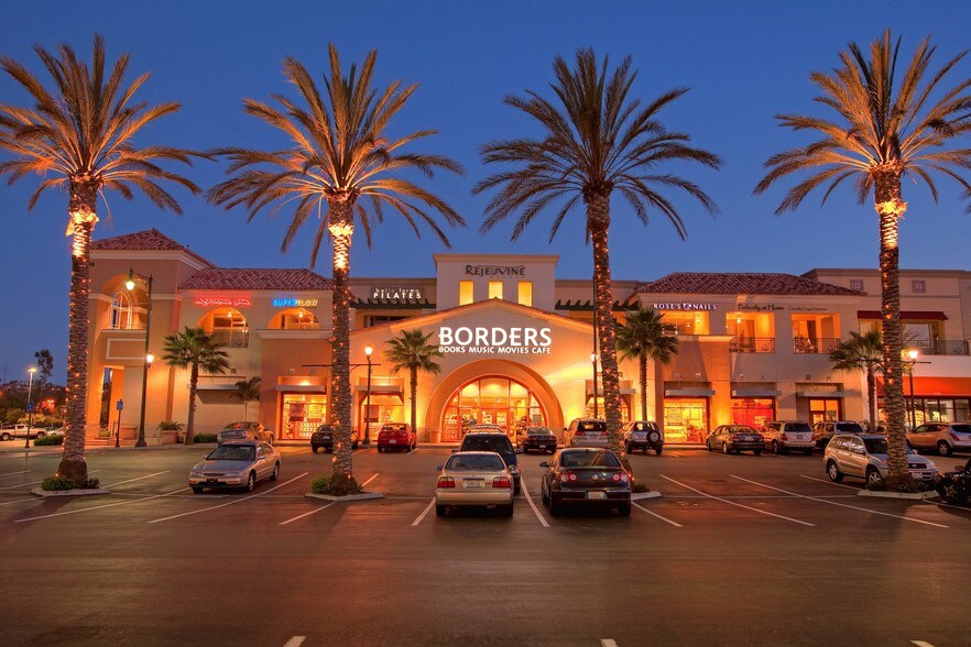 1905 Calle Barcelona, Carlsbad, CA à louer - Photo de l’immeuble – Image 2 sur 9