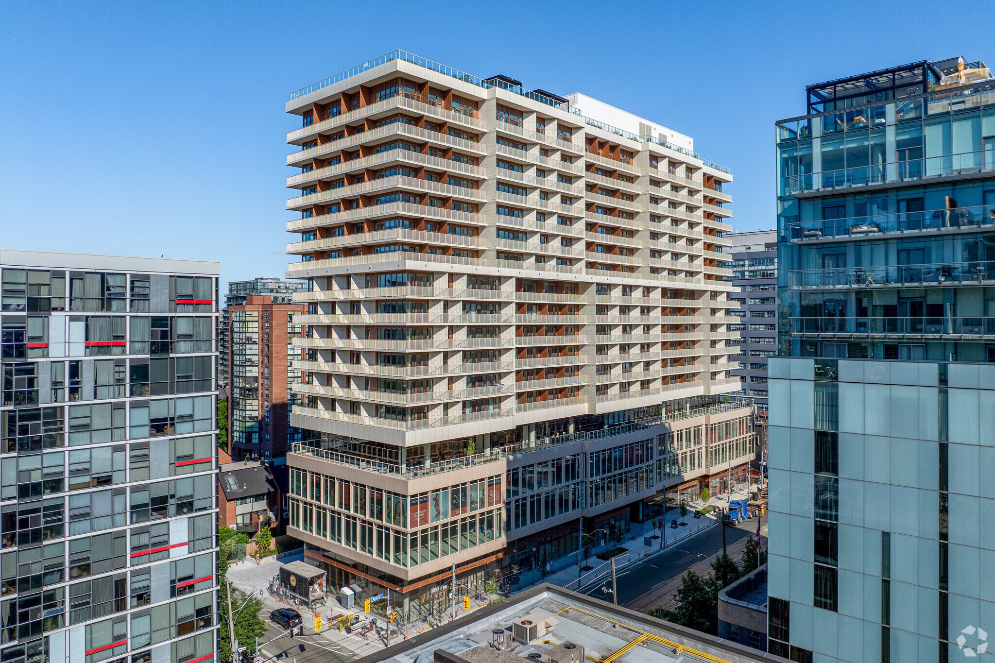 88 Bathurst St, Toronto, ON à louer Photo principale– Image 1 sur 32