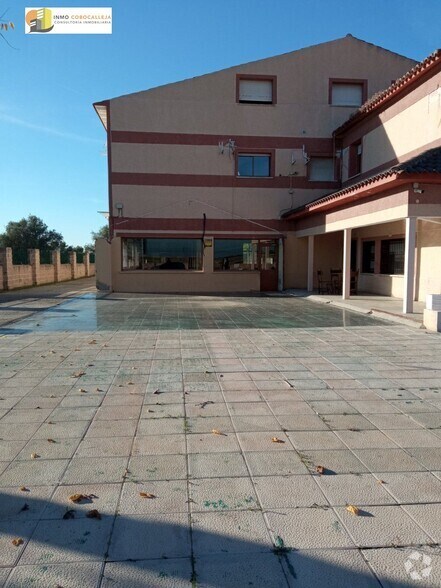 Local commercial dans Serranillos del Valle, Madrid à vendre - Photo de l’immeuble – Image 2 sur 12