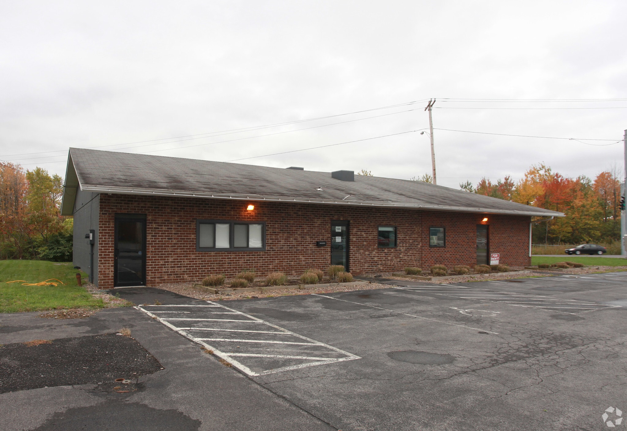 105 Kreischer Rd, North Syracuse, NY à vendre Photo principale– Image 1 sur 22