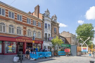 Plus de détails pour 56-56a Abington St, Northampton - Bureau à louer