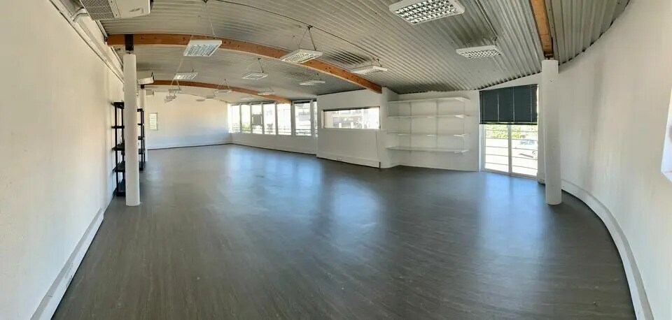 Bureau dans Éguilles à louer - Photo intérieure – Image 3 sur 9