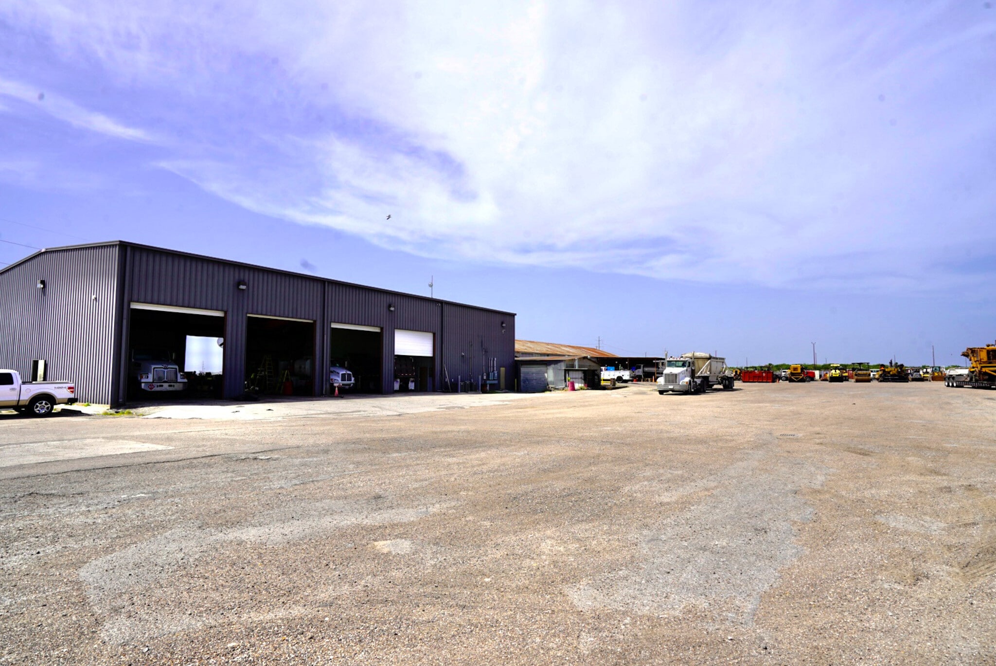 1420 Holly Road, Corpus Christi, TX à louer Photo de l’immeuble– Image 1 sur 8