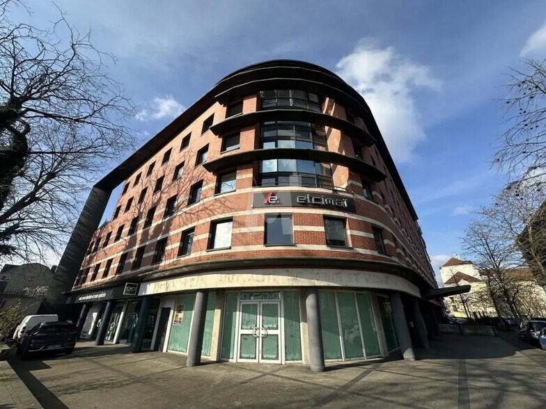 Bureau dans Melun à louer - Photo de l’immeuble – Image 1 sur 10
