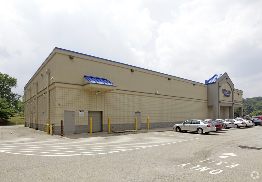 4927 Homeville Rd, West Mifflin, PA à louer - Photo de l’immeuble – Image 2 sur 2