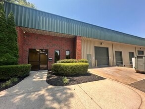 4480 N Industrial Dr, Cumming, GA à louer Photo de l’immeuble– Image 2 sur 13