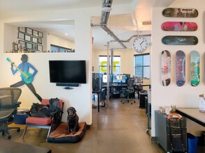 2107 Elliott Ave, Seattle, WA à louer Photo intérieure– Image 2 sur 6