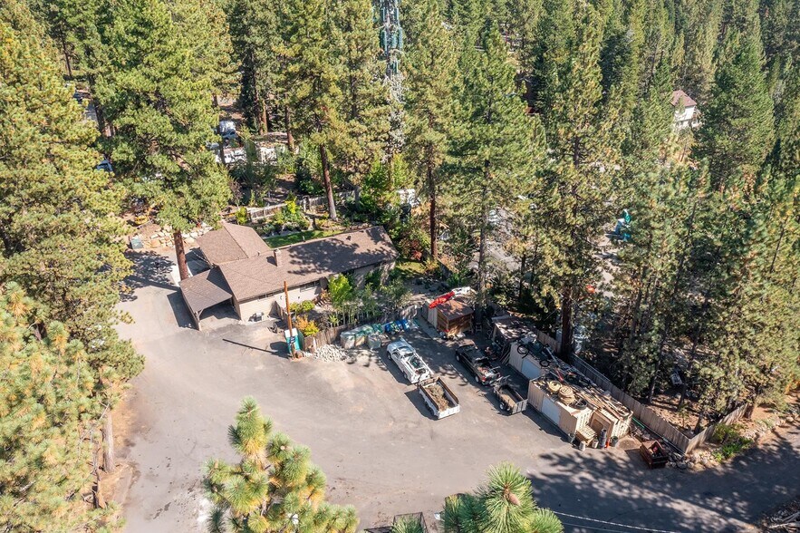 8229 Speckled Ave, Kings Beach, CA à vendre - Photo principale – Image 1 sur 14