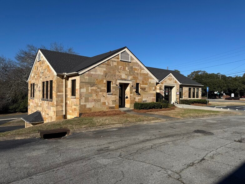 2370 Vineville Ave, Macon-Bibb, GA à louer - Photo de l’immeuble – Image 1 sur 19
