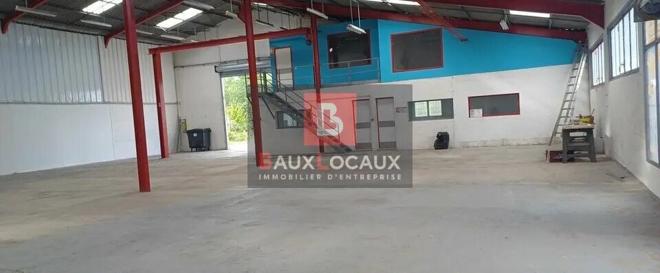 Local d’activités dans Alès à louer - Photo de l’immeuble – Image 2 sur 5