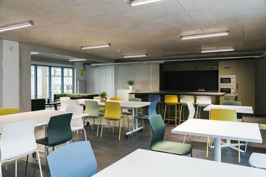 Bureau dans Nantes à louer - Photo de l’immeuble – Image 3 sur 6