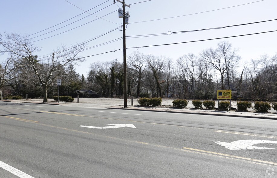 1600 Montauk Hwy, Oakdale, NY à louer - Photo de l’immeuble – Image 3 sur 6