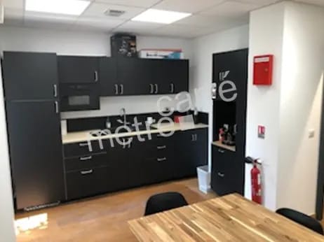 Local commercial dans Nantes à vendre - Photo de l’immeuble – Image 2 sur 4