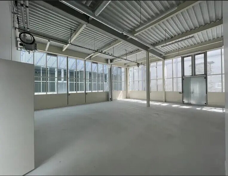 62 Rue Denis Papin, Pantin à louer - Photo de l’immeuble – Image 3 sur 7