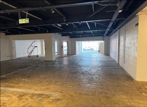 1-6 Clock Para, Enfield à louer Photo intérieure– Image 1 sur 1