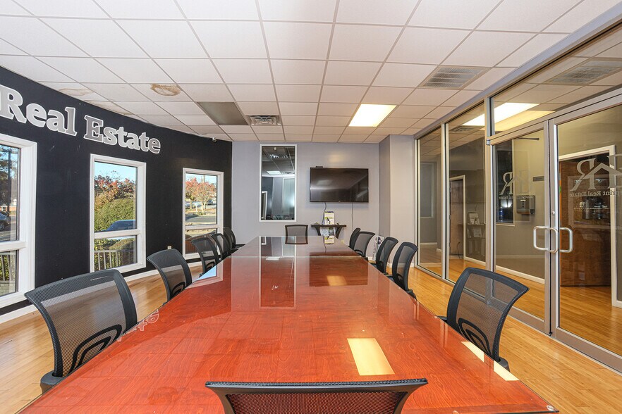 8311 Two Notch Rd, Columbia, SC à vendre - Photo de l’immeuble – Image 3 sur 67