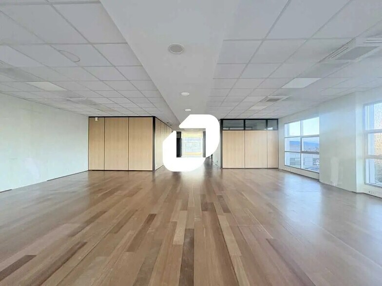 Bureau dans Floirac à louer - Photo de l’immeuble – Image 2 sur 13