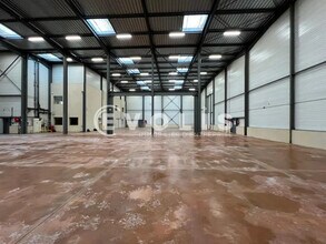 Local d'activités dans Lozanne à vendre Photo intérieure– Image 2 sur 9