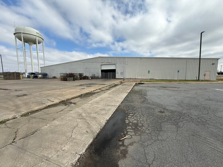 801 S Main St, Dumas, AR à vendre - Photo de l’immeuble – Image 3 sur 13