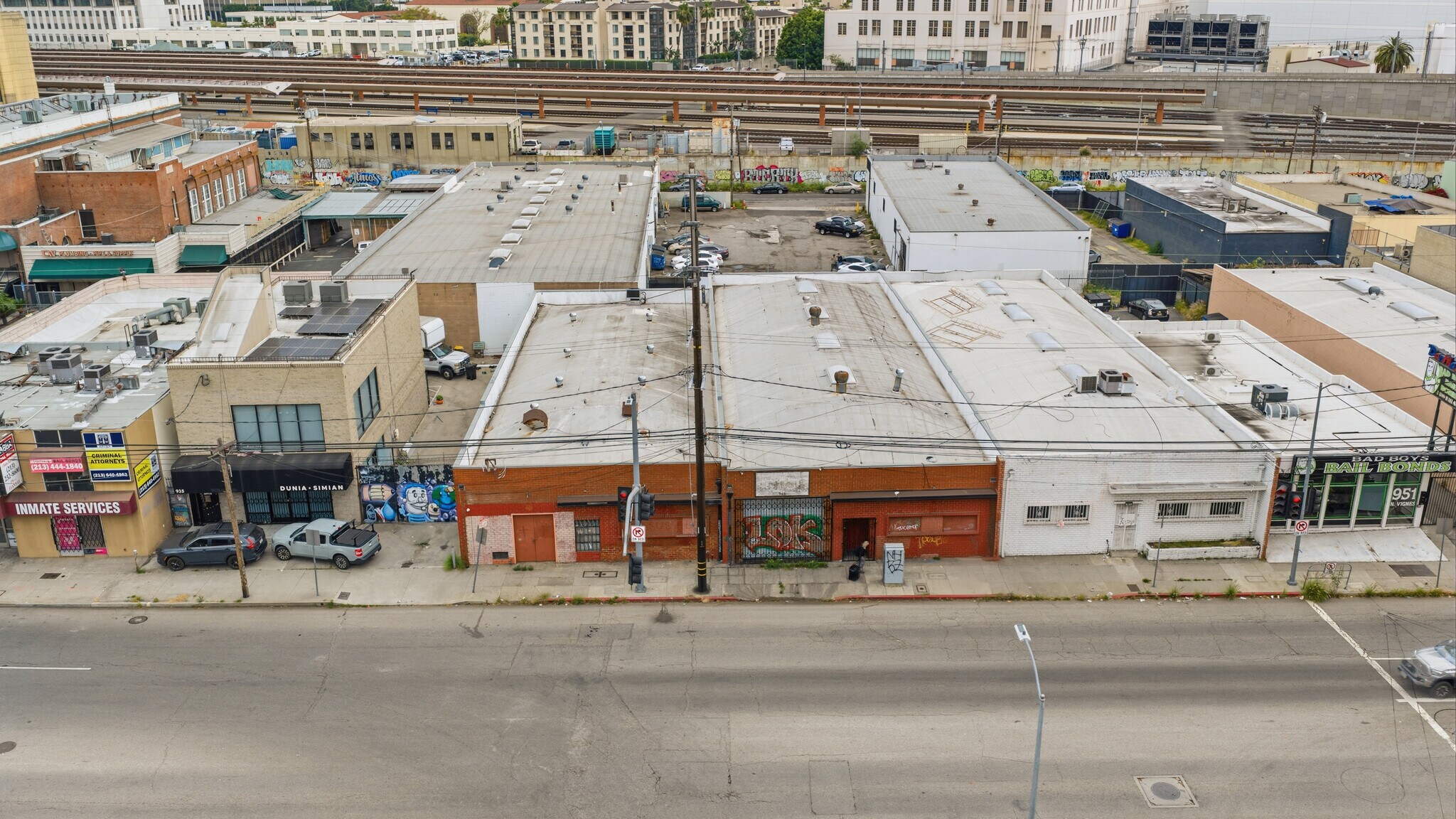 939-943 N Vignes St, Los Angeles, CA à vendre Photo principale– Image 1 sur 20