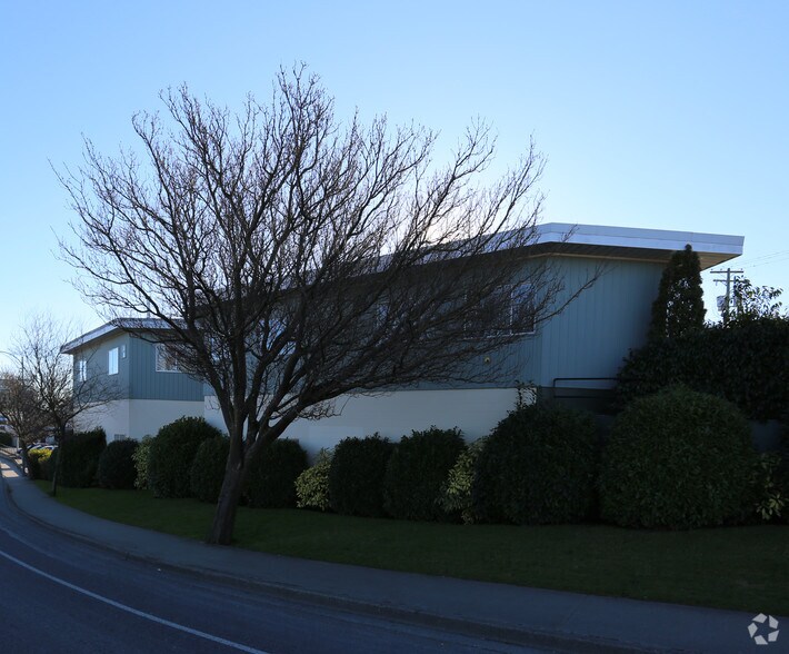 945-977 Alston St, Victoria, BC à louer - Photo de l’immeuble – Image 2 sur 7