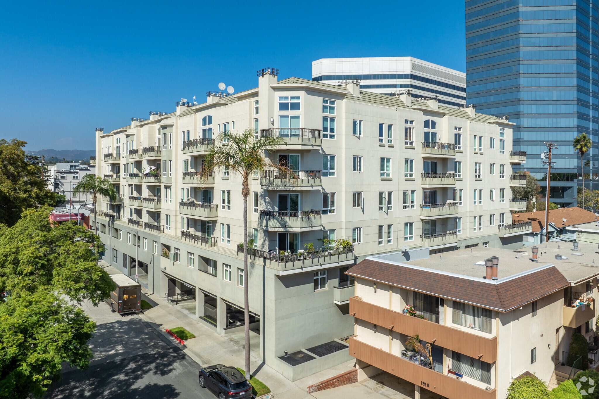 12222 Wilshire Blvd, Los Angeles, CA à vendre Photo principale– Image 1 sur 8