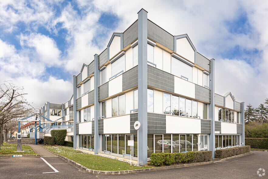 6-8 Rue René Cassin, Massy à louer - Photo de l’immeuble – Image 3 sur 4