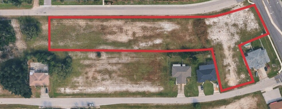 618 SW 2nd Ter, Cape Coral, FL à vendre - Photo de l’immeuble – Image 1 sur 4