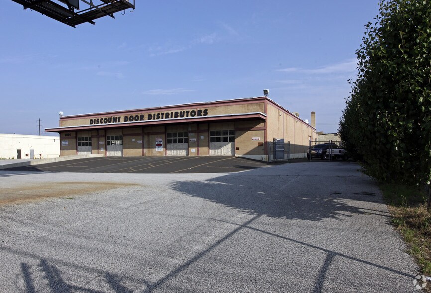 7600 State Rd, Philadelphia, PA à louer - Photo de l’immeuble – Image 3 sur 16