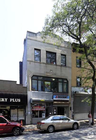 33 S 4th Ave, Mount Vernon, NY à louer - Photo de l’immeuble – Image 2 sur 3
