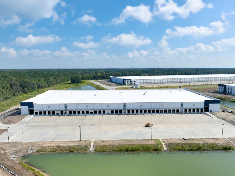 100 Feldspar Dr, Savannah, GA à louer - Photo de l’immeuble – Image 3 sur 3