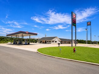 Plus de détails pour 102 Dewey Bartlett Ave, Henryetta, OK - Local commercial à vendre