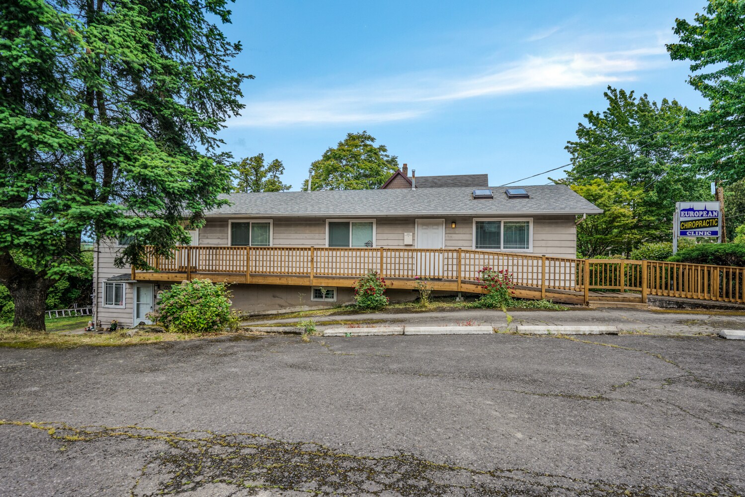1205 Washington St, Oregon City, OR à vendre Photo de l’immeuble– Image 1 sur 42