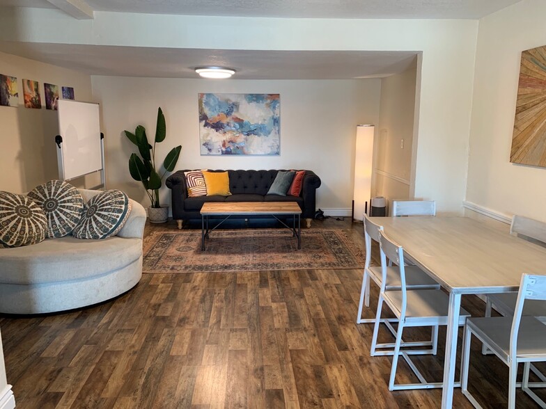 3309 S Yale Ave, Tulsa, OK à louer - Photo de l’immeuble – Image 2 sur 16
