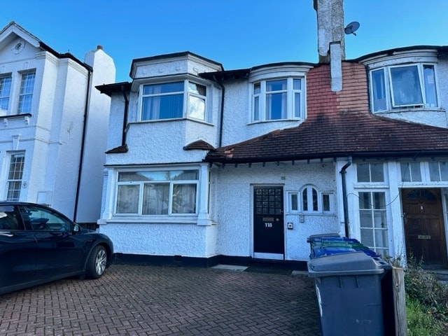 118 Station Rd, Londres à louer Photo principale– Image 1 sur 4