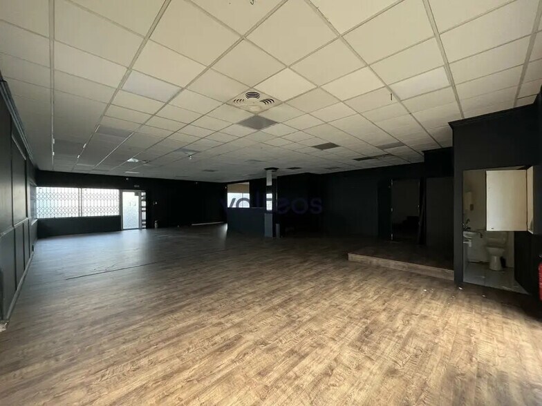 Local commercial dans Portet-sur-Garonne à louer - Photo intérieure – Image 3 sur 7