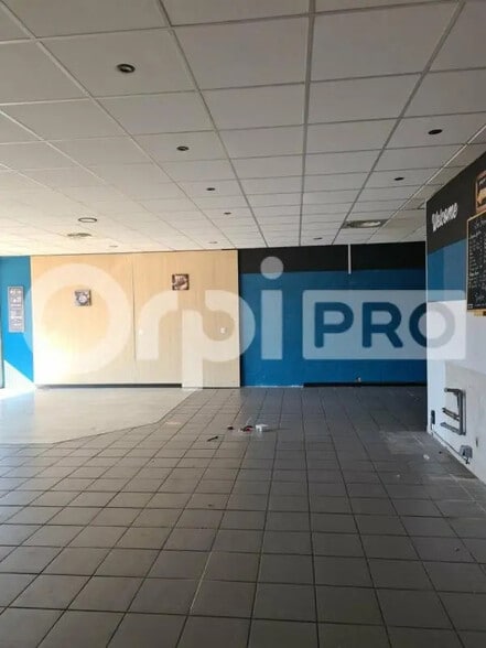 Local commercial dans Nevers à louer - Photo de l’immeuble – Image 2 sur 6