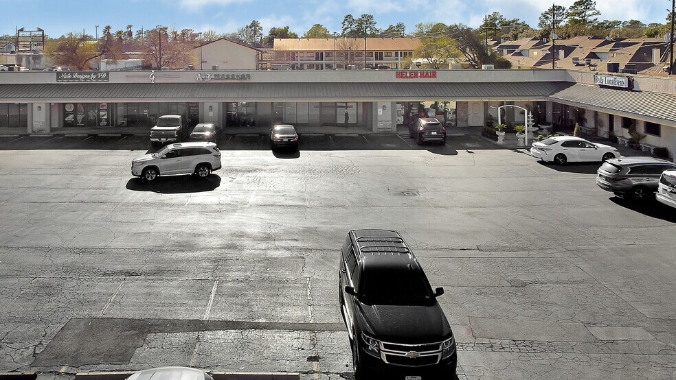 4620-4658 FM 1960 Rd W, Houston, TX à louer - Photo de l’immeuble – Image 3 sur 6