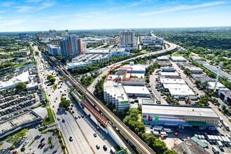 6830-6840 SW 81st Ter, Miami, FL à louer Aérien– Image 2 sur 26