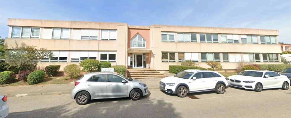 595 Route De La Seds, Vitrolles à louer - Photo de l’immeuble – Image 1 sur 4