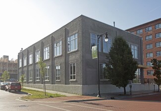 Plus de détails pour 300 Ionia Ave SW, Grand Rapids, MI - Bureau à vendre