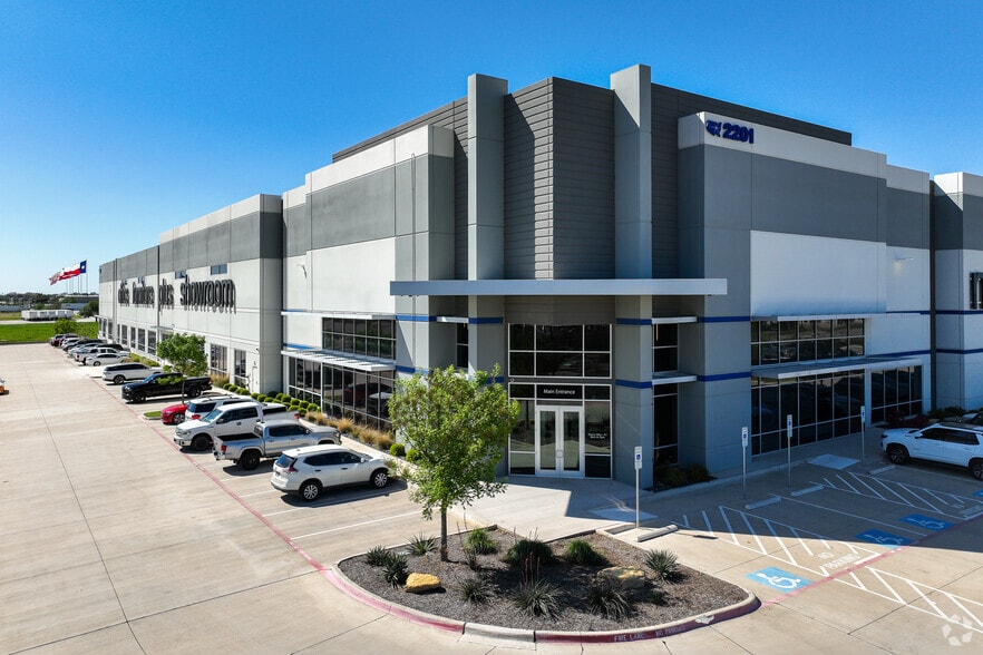 2201 Chemsearch Blvd, Irving, TX à louer - Photo de l’immeuble – Image 1 sur 13