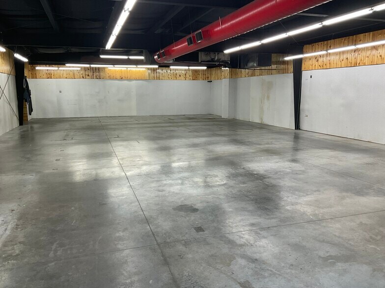 1031 Appleton Rd, Menasha, WI à louer - Photo de l’immeuble – Image 3 sur 12
