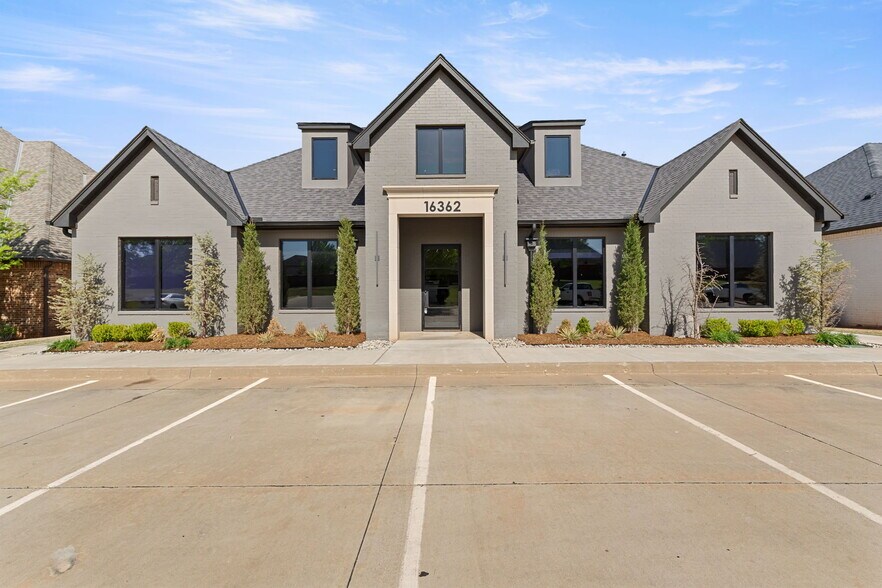 16362 Muirfield Place, Edmond, OK à vendre - Photo de l’immeuble – Image 1 sur 34
