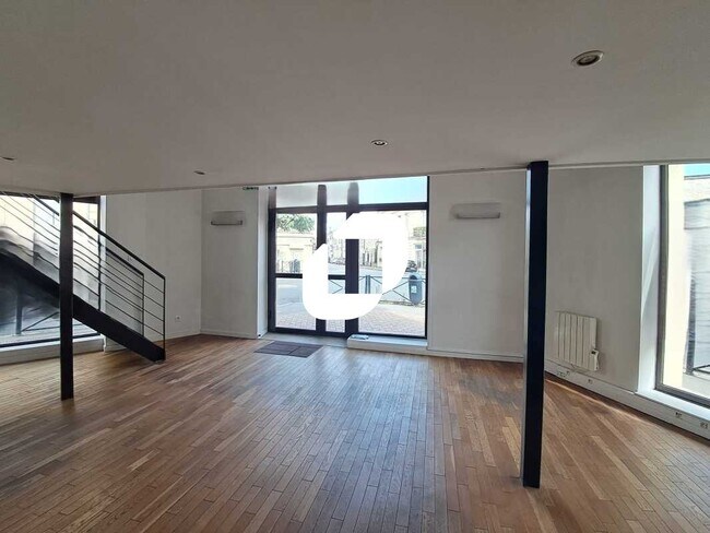 Plus de détails pour Bureau à vendre