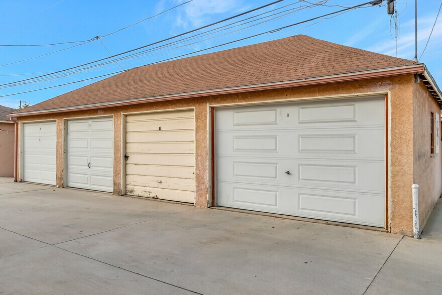 3725 S Victoria Ave, Los Angeles, CA à vendre - Photo de l’immeuble – Image 3 sur 37