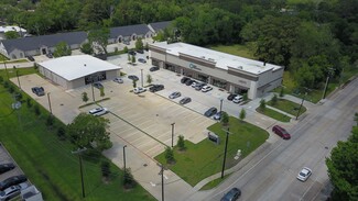 Plus de détails pour 106 Whispering Pines Ave, Friendswood, TX - Bureau/Local commercial à louer